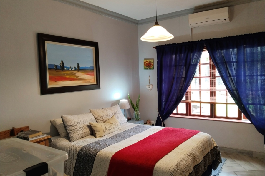 5 Bedroom Property for Sale in Meerhof North West